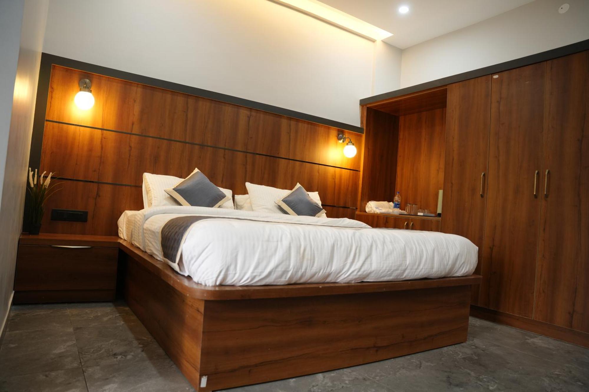 Sarvam Residency Sāgar Exterior foto